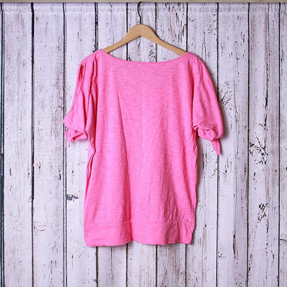 NY&Co V-neck Tee with Slit Sleeve Size L - Picture 8 of 8